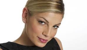 Emma nuovo litigio tramite Facebook