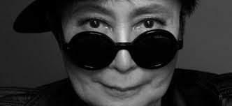 Yoko Ono malore per la vedova di John Lennon