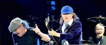 Ac/Dc rinviato il tour per problemi di salute di Brian Johnson