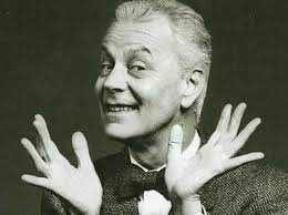 Lutto nel mondo del teatro, muore Paolo Poli