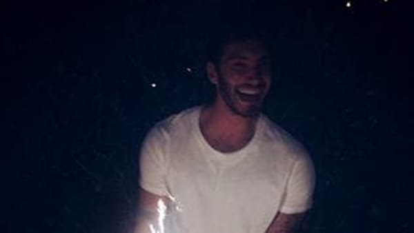 Stefano De martino festeggia il compleanno da single