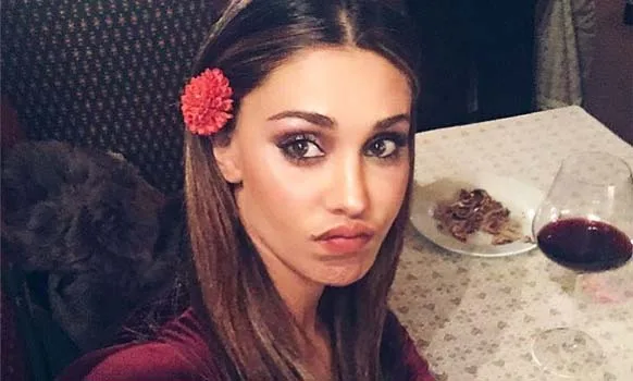 Belen e Iannone cena di famiglia per la neo coppia