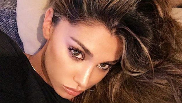 Belen Rodríguez e il selfie che scatena la gelosia di Iannone