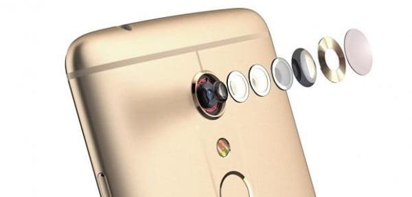 ZTE Gigabit Phone al Mobile World Congress di Barcellona