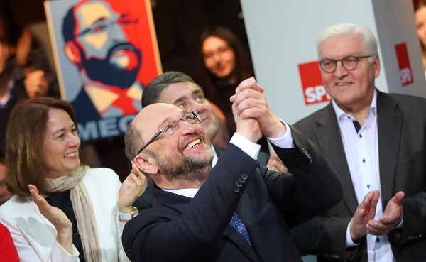 Klaus Schulz, successo clamoroso: eletto segretario Spd all'unanimità