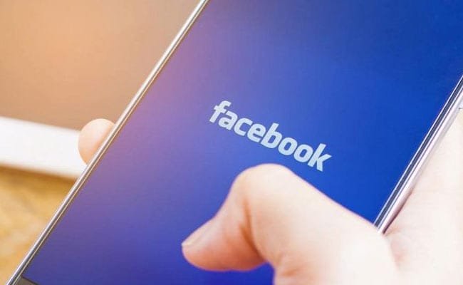 facebook multato dalla commissione europea