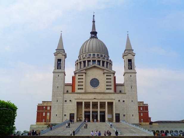 Ampolla con cervello di Don Bosco rubata dalla Basilica Colle don Bosco