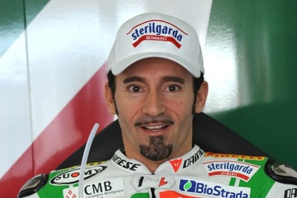 Max Biaggi torna a casa dopo l’incidente sul circuito del Sagittario