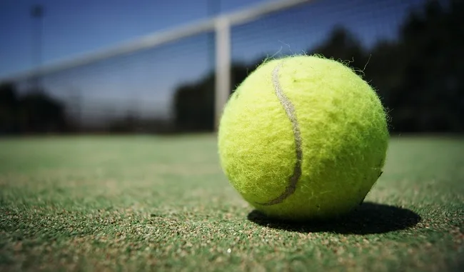 Mal di schiena anche una pallina da tennis puo aiutare a combatterlo