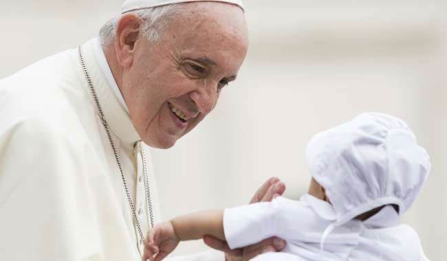 Aborto, le parole dure di Papa Francesco