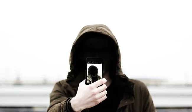 Selfie ad alta quota donna muore a Panama