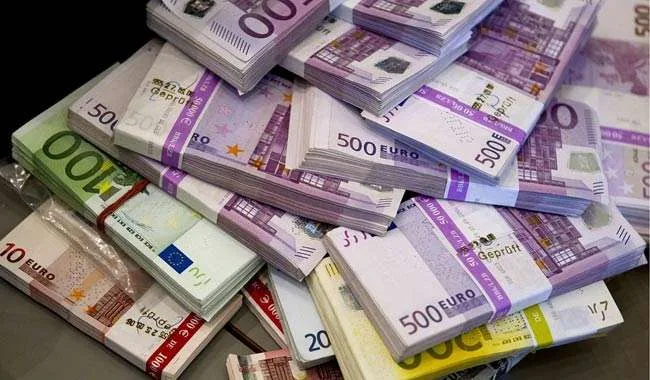 Monza trova 35 mila euro e li rende al proprietario