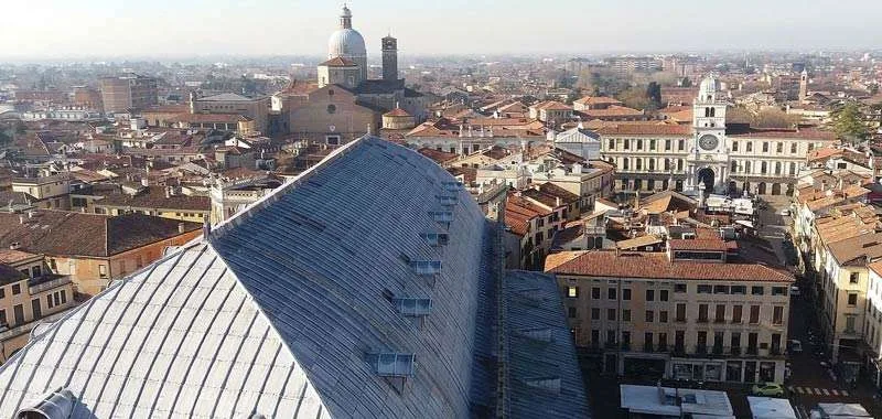 Padova autista del pullman rovesciato aveva numerosi precedenti