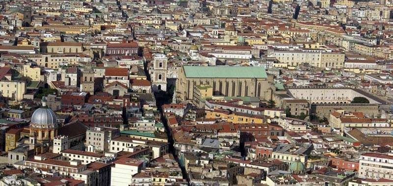 Napoli parcheggiatore abusivo truffava Inps e lo stato