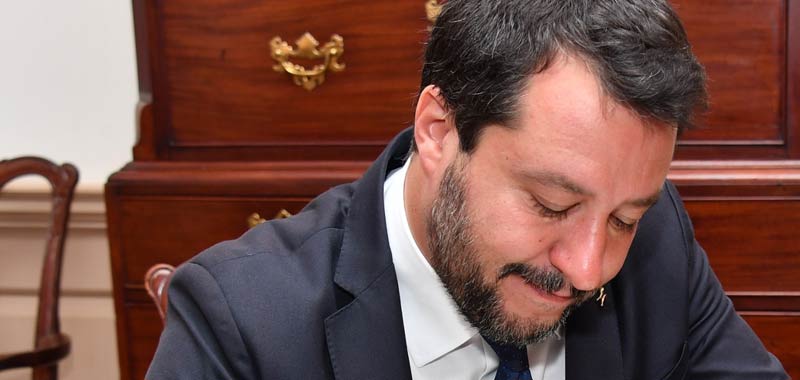 Matteo Salvini provoca proteste anche a Napoli