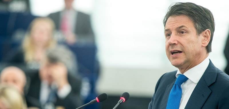 Giuseppe Conte stanzia 5 miliardi per gli indigenti