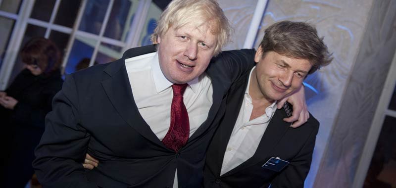 Boris Johnson lotta per sopravvivere al Coronavirus