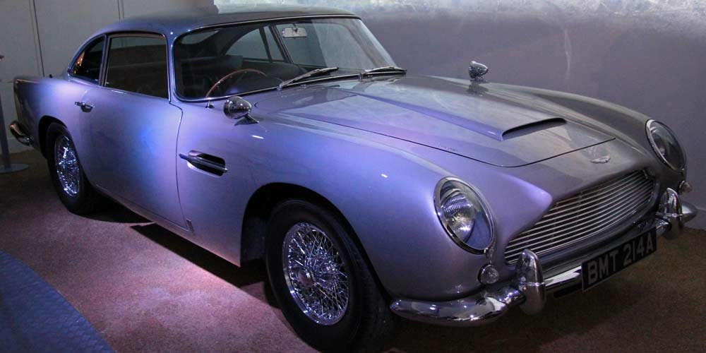 Youtube 20 film gratis di James Bond