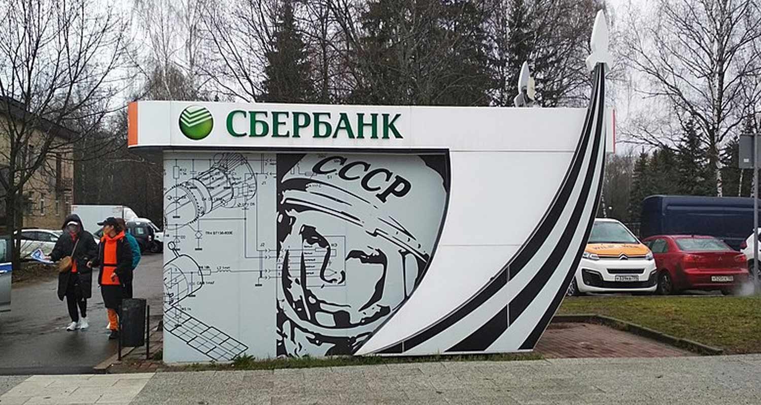 Mastercard e Visa sospendono i servizi in Russia