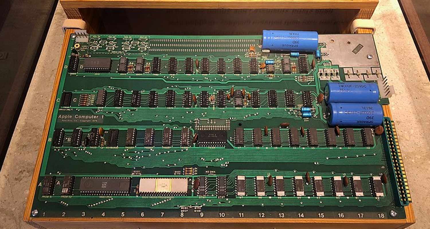 Apple-1 con la firma di Wozniak finisce a asta