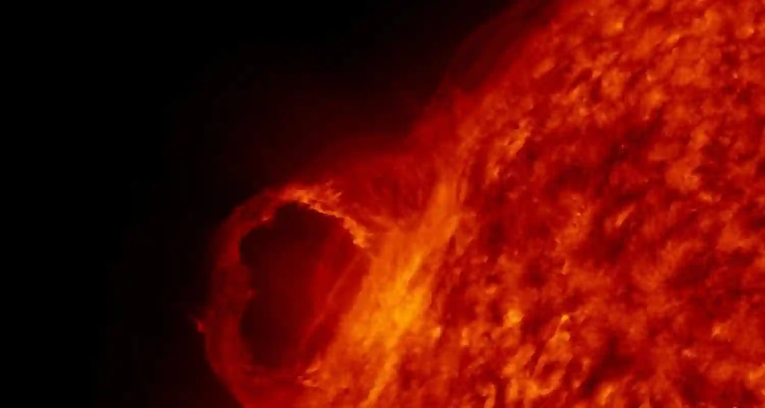 La prossima tempesta solare potrebbe portare numerosi problemi