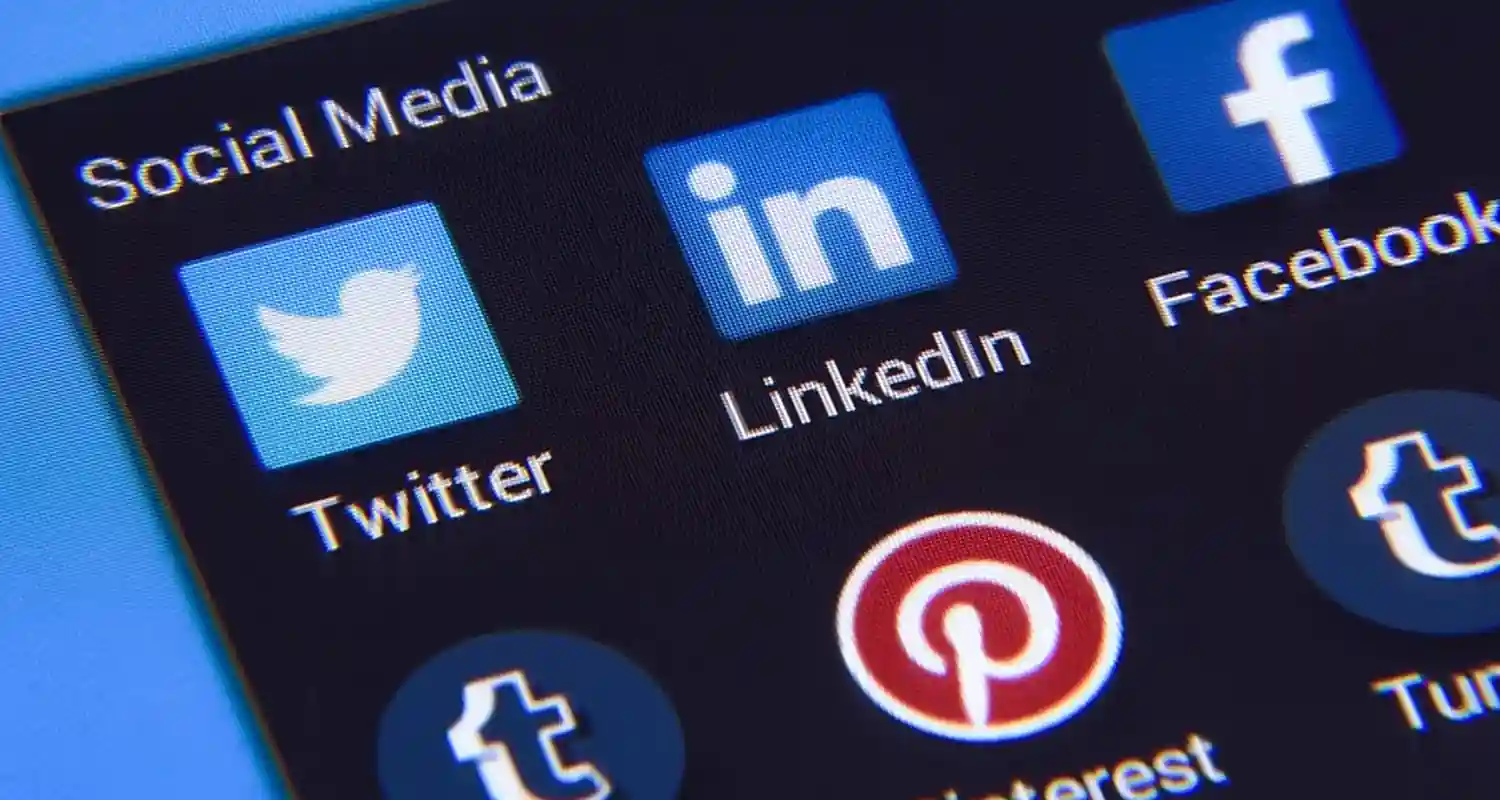 LinkedIn: Approccio maturo e responsabile al networking online per i professionisti