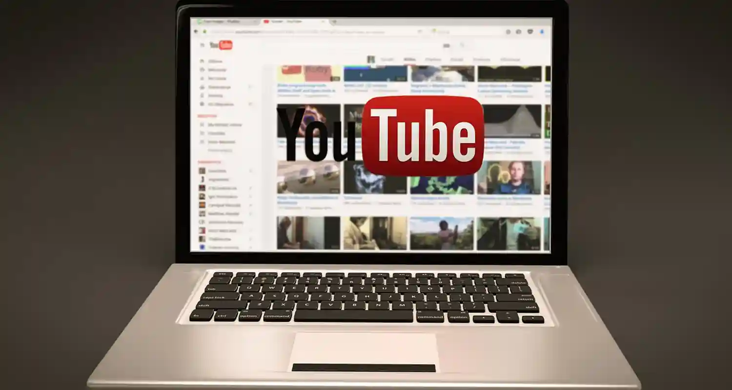 Nuova funzionalita di YouTube Music brani salvati automaticamente nella playlist