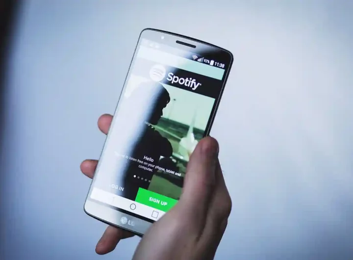 Spotify Rivoluziona lo Streaming Nuove Playlist AI Personalizzate alla Conquista del Mercato Musicale