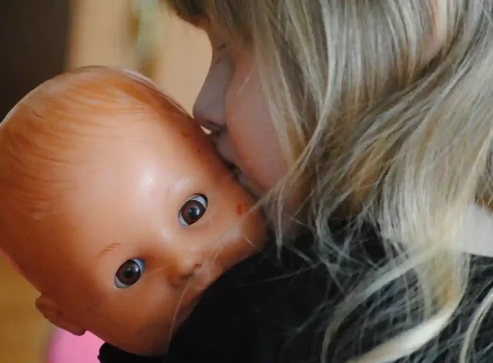 Arrivano le bambole per bambini basate su AI