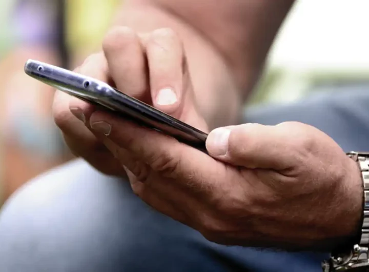 Non riesco ad eliminare un contatto dalla sim