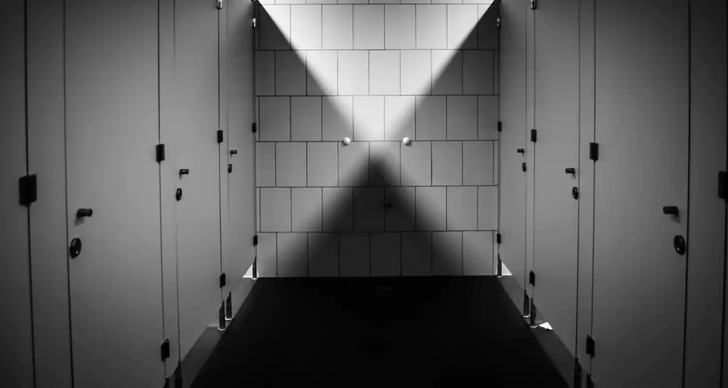 Sognare di cercare un bagno, significato ed interpretazione