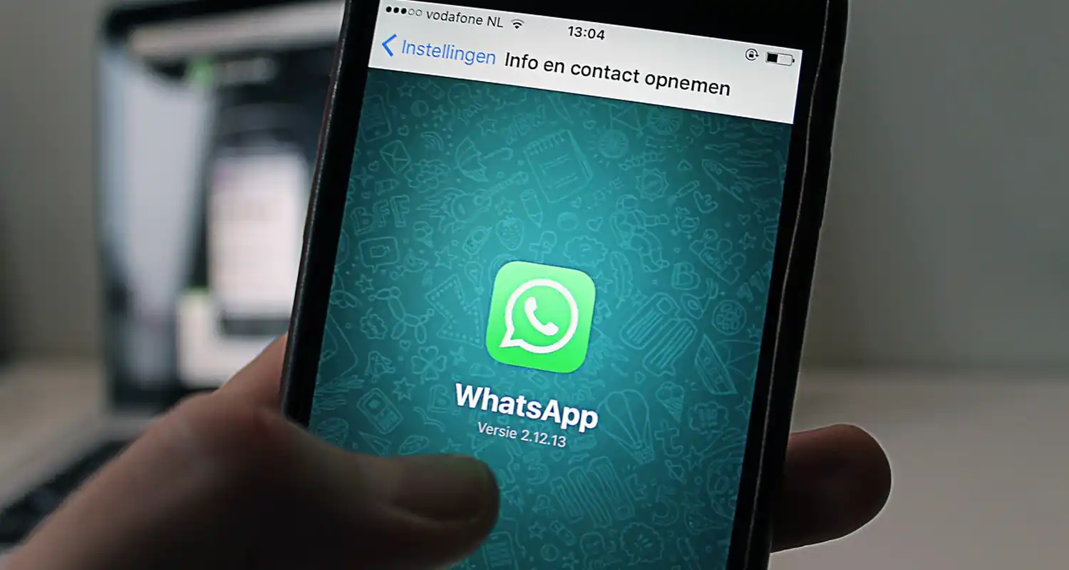 WhatsApp: Come funziona la truffa delle 6 cifre
