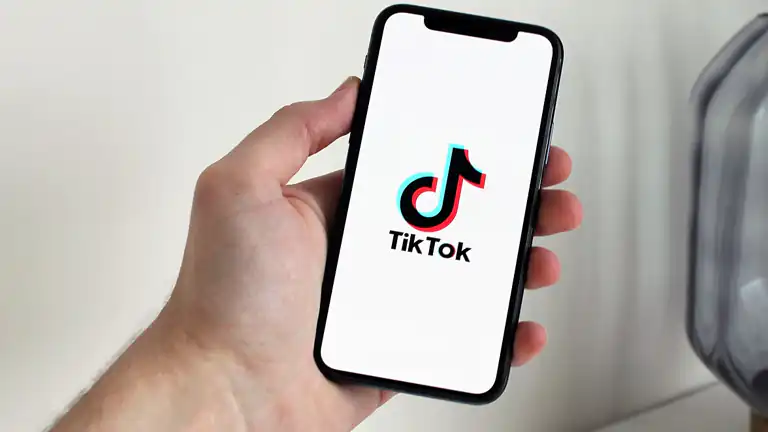 Cosa significa restrizione account su TikTok