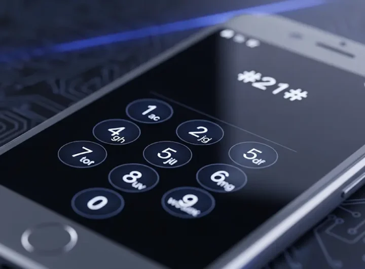 Smartphone Android con il codice 21 sul tastierino numerico per il controllo della privacy