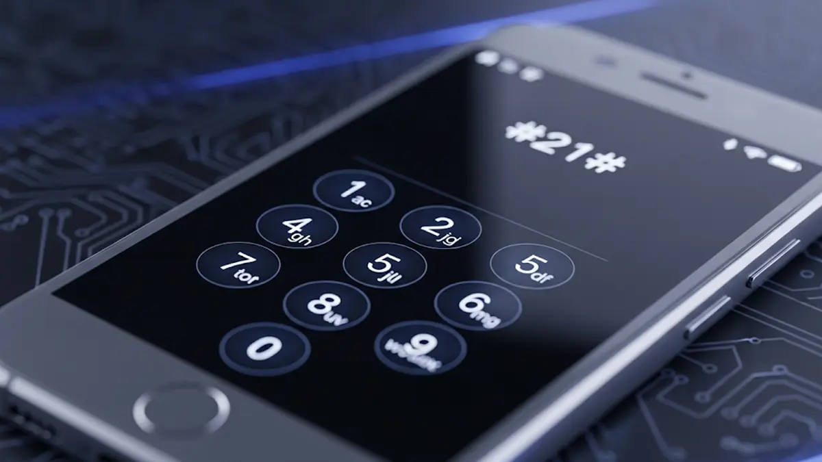 Smartphone Android con il codice 21 sul tastierino numerico per il controllo della privacy