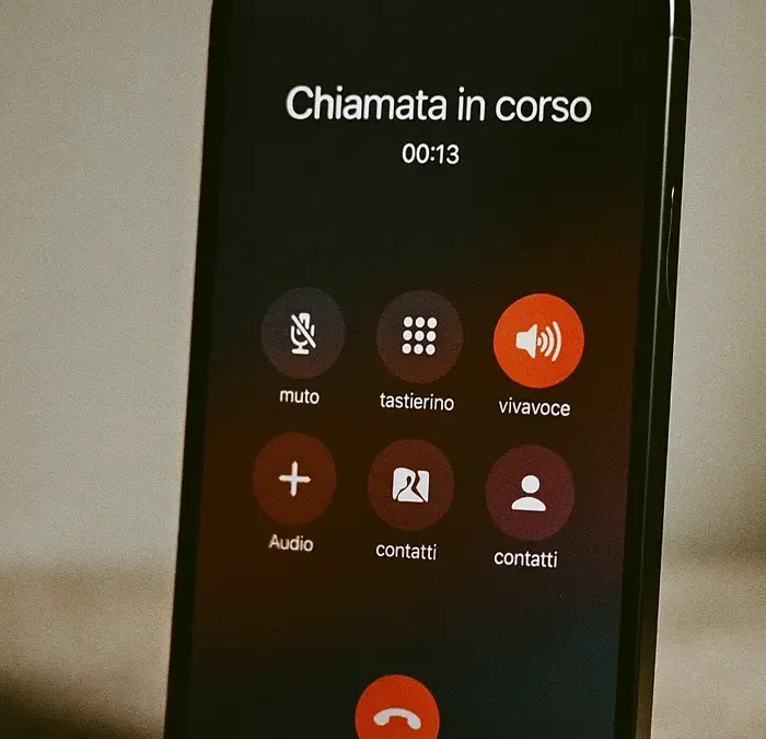 iPhone 12: Non Si Sente l’Audio in Chiamata, Funziona Solo il Vivavoce?