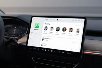 WhatsApp cambia su Apple CarPlay: ecco le tre nuove funzioni per iPhone