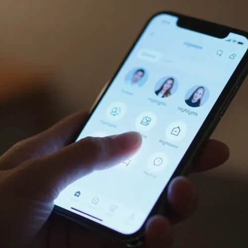 Se guardi le storie in evidenza su Instagram si vede? La verità (e l’ansia) del visualizzato